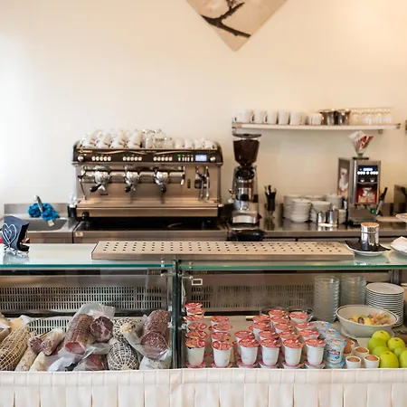 호텔 Garden Experience 4*